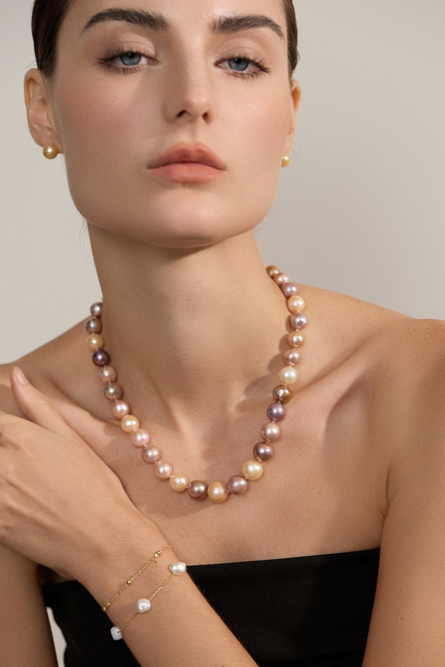 pearlificent-ohrstecker-goldperle-honeydot